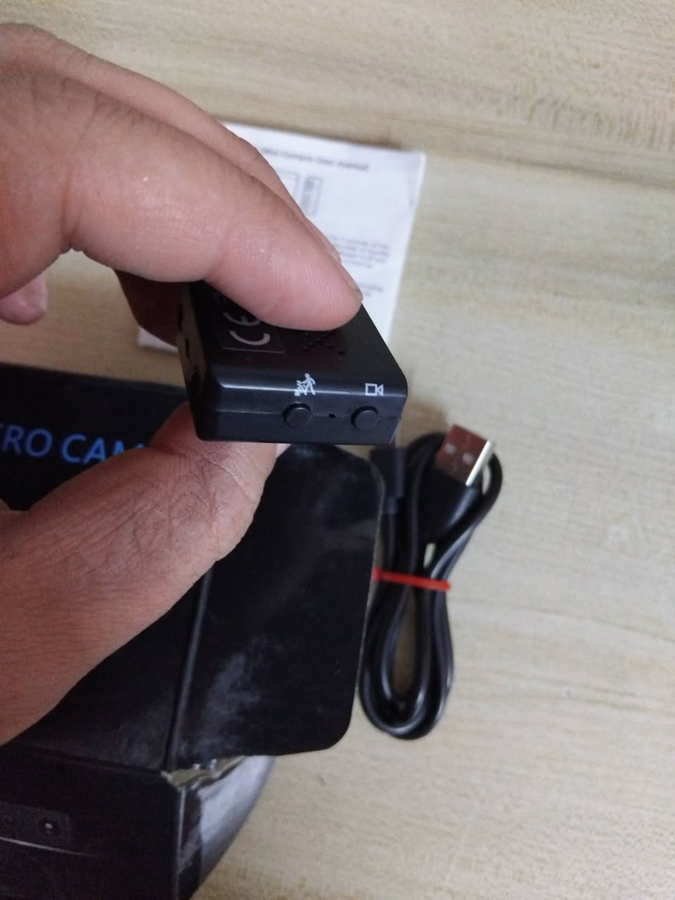 سلام عليكم
كاميرات مراقبه صغيره الحجم تصوير عالي الدقه FHD+ الكامره المربعه تصور فقط فيديو مع صوت و تشتغل فقط رام و شحن مايكرو و الكاميرا الثانيه الها برنامج خاص و تصور صوره عاديه مع تصوير فيديو مع صوت و تشحن تايب سي و تقبل منفذ شريحه رام 
ملحقات كامره كيبل الشحن و كتاب التعليمات
سعر الكاميرا المربعه 20 الف 
سعر الكاميرا الثانيه 25 الف 
و عرض مؤقت للكامرتين بسعر 40 الف 
توصيل محافظات موجود 5 الف
طريقه التشغيل راسلني خاص و اعلمك شلون تشغل كل كاميرا


**إذا كنت صاحب هذا الإعلان وتريد حذفه لأي سبب، رجاءا أرسل رسالة إلى الدعم الفني**