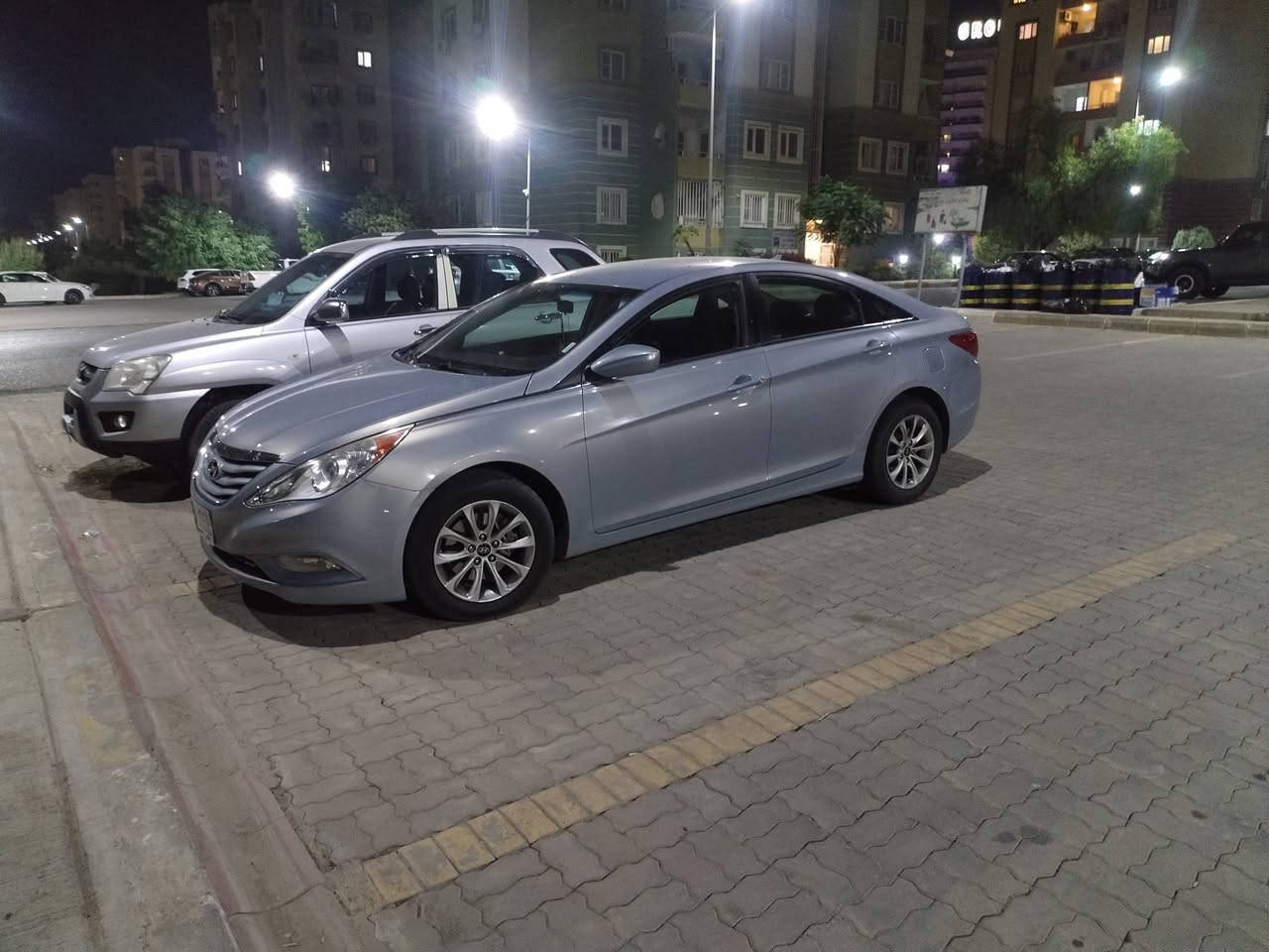 ٢٤٠٠ gdi
ماشية ٧٧ الف مايل
مواصفات تحكم ستيرن مانع انزلاق كروز سرعة
Abs
شاشة كامرة
ظررها جاملغ امامي يمين فقط
طخم امامي خلفي جديد
طخم تاير امامي جديد خلفي نص عمر
طالب عليها ١١٥$
واذا شراي تاخذ عيوني
***********
ماعندي كورك للاسف...
ما افول غير بانزين عادي
