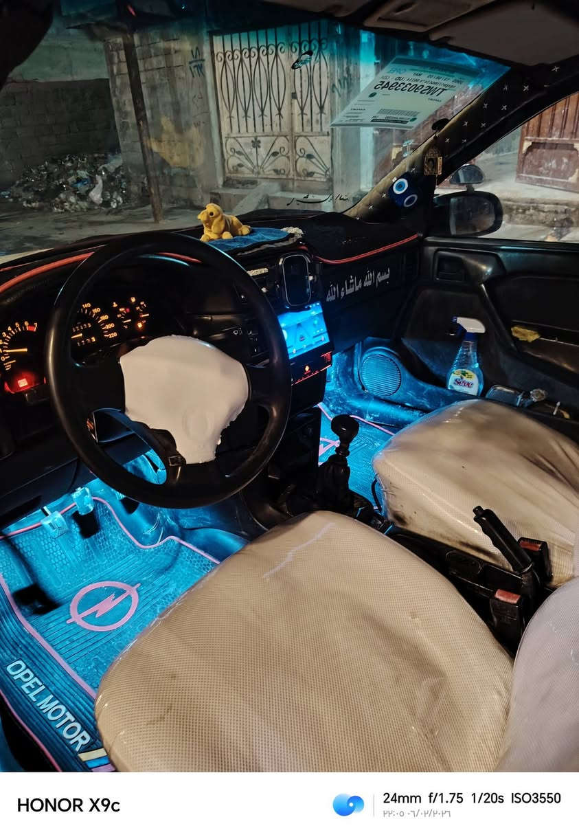 بيع مستعجل 🚗

سلام وعليكم ورحمة الله 

سياره وبل فكتره 

احجم 16 

اني الشرعي 

تحويل ثاني يوم 

رقم صلاح الدين 

السياره كدام العين 

بكان السياره موصل جانب اليمن 

السعر 30 بيه مجال حك جيتك 

اذا مو شراي لا تعبني

الرقم ***********

متواجد على فيس
