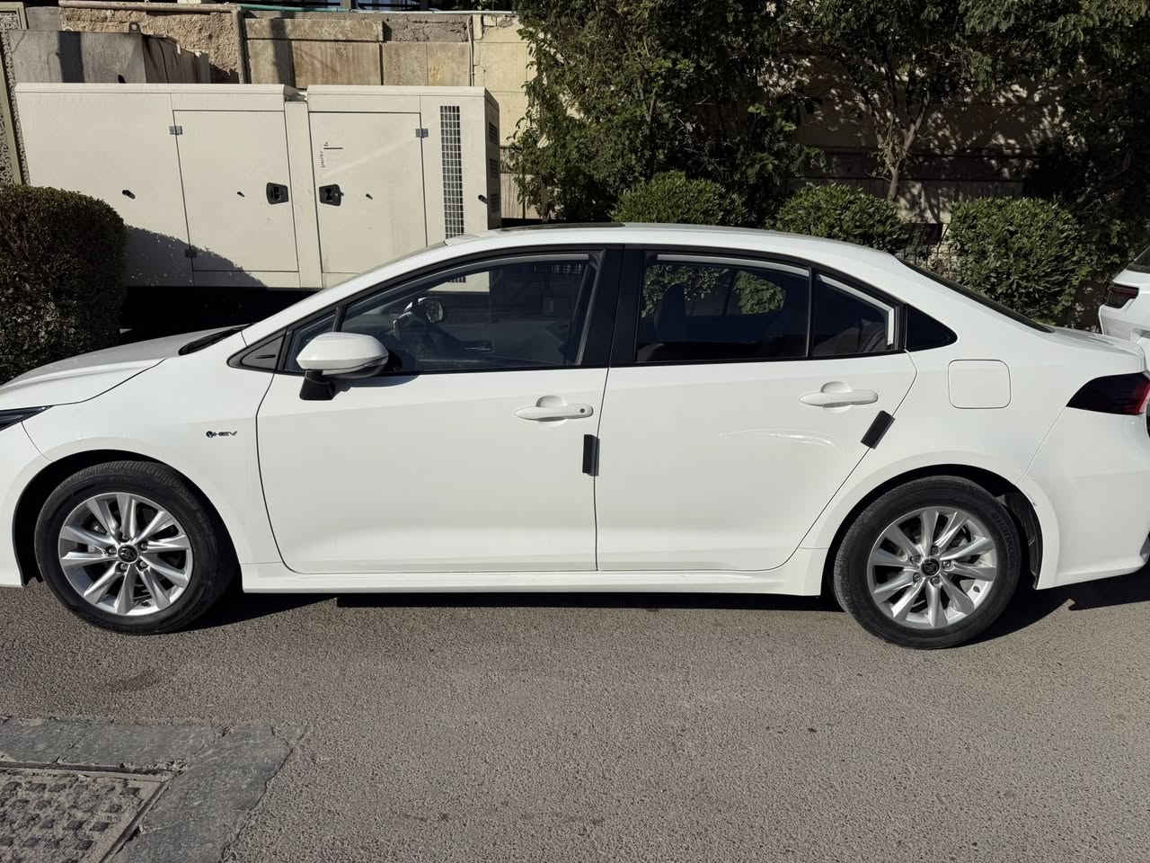 ‎ السلام عليكم
‎كورولا للبيع موديل ٢٠٢٤
‎صيني شكل الخليجي
‎مكفول من كل شي 
‎جديدة جداً السياره 
‎فول مواصفات المعروفه
‎مواصفاتها
‎شاشة رادار مثبت سرعه
‎تفاعلي
‎فتحة جلد السياره نظيفه ماشيه
‎تقريبا ٢٨ الف كيلو جديده مكفوله من كل شي 
‎للاتصال :-

***********
