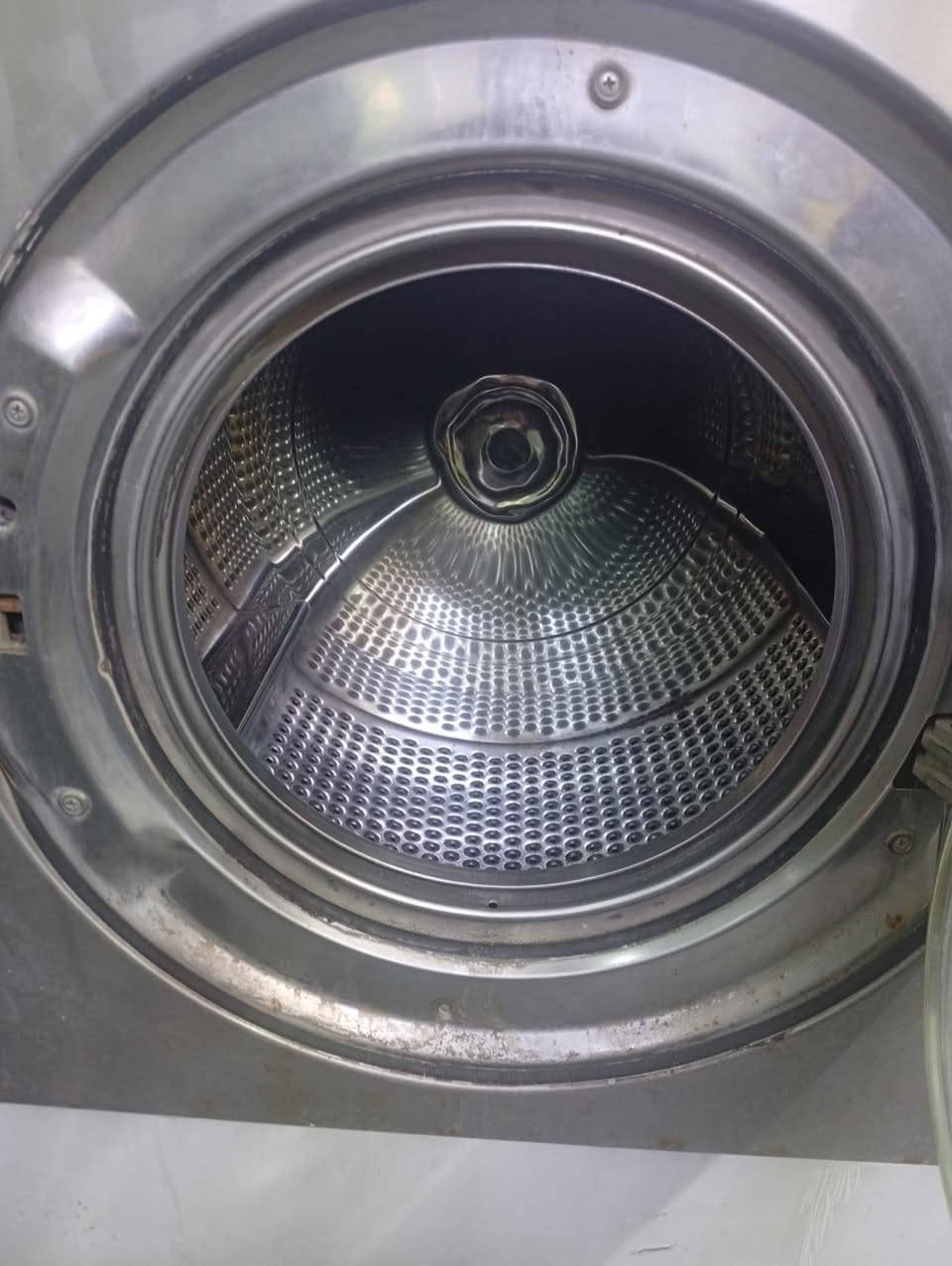 للبيع غسالة ايطالي سنكل مع نشافة دنماركي سنكل / مكلف بل النشر للاستفسار الاتصال على الرقم ***********
