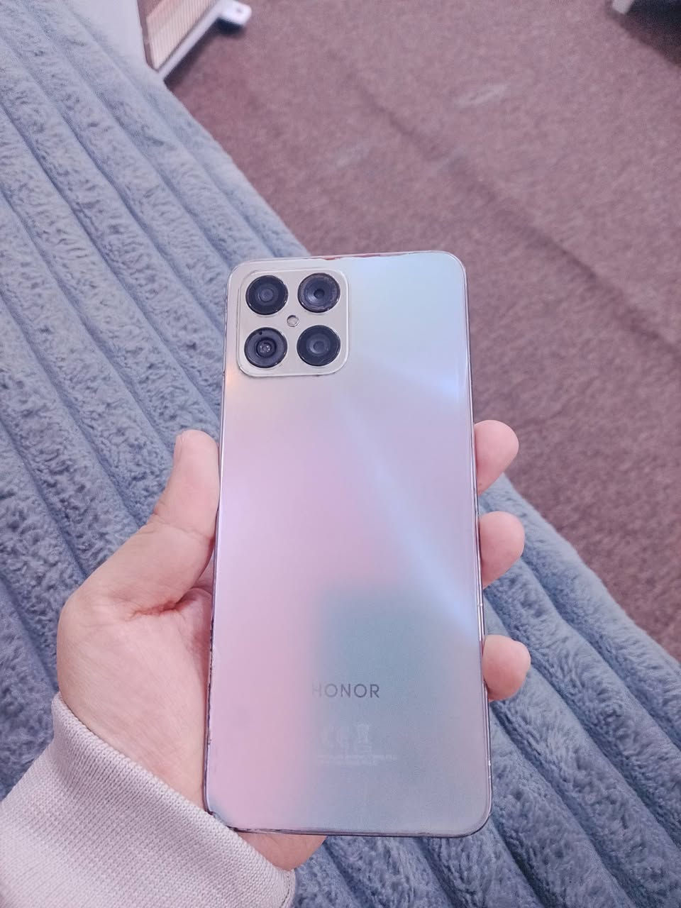 جهاز honor x8
ذاكرة 128 رام 6+2
جهاز حلو وسلس كلش
وحدة من الكاميرات مغوشة
الجهاز مرات يطفي ويرجع يشتغل اعتقد يعوزه برنامج

السعر 65 قفل
يرهم مراوس


**إذا كنت صاحب هذا الإعلان وتريد حذفه لأي سبب، رجاءا أرسل رسالة إلى الدعم الفني**