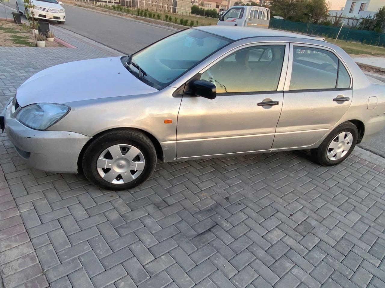 لانسةر 2007 اوتوماتیک سلفەر..بدون ضربة بدون بدون حادث. دواخل اشرط.تبرید ثاج.اربع تايرات جدد..سليمانية لحد نهاية 2027. عنوان . کفری کلار..سعر67... معاملة..***********
