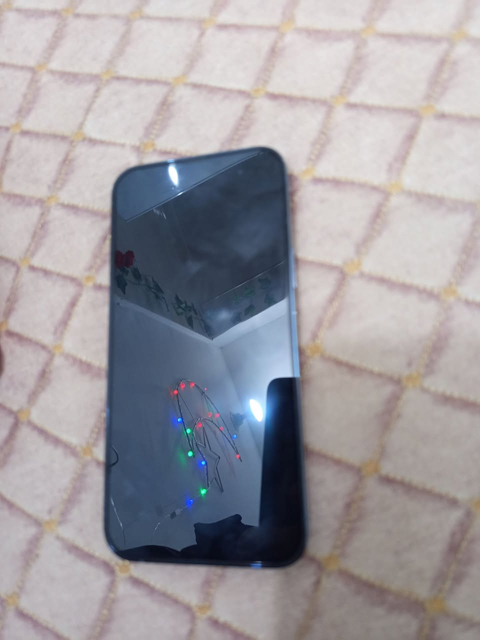 ايفون 13 برو ماكس ذاكرته 256 بطارية امبدلة اصلية 100%  جهاز  بي فطر بل ضهر   تربط حاسبة فقط بطارية ملحقاتة كاملة السعر 625 وبي مجال مكاني كوت. ***********
