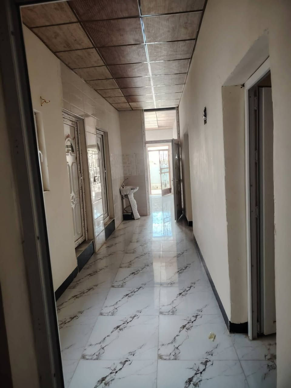 مشتمل للايجار طابق ثاني حي جامعه قرب مدينه في شارع حولي مجاور ماركت مناره الإيجار 250قفل*********** #امير للعقار
