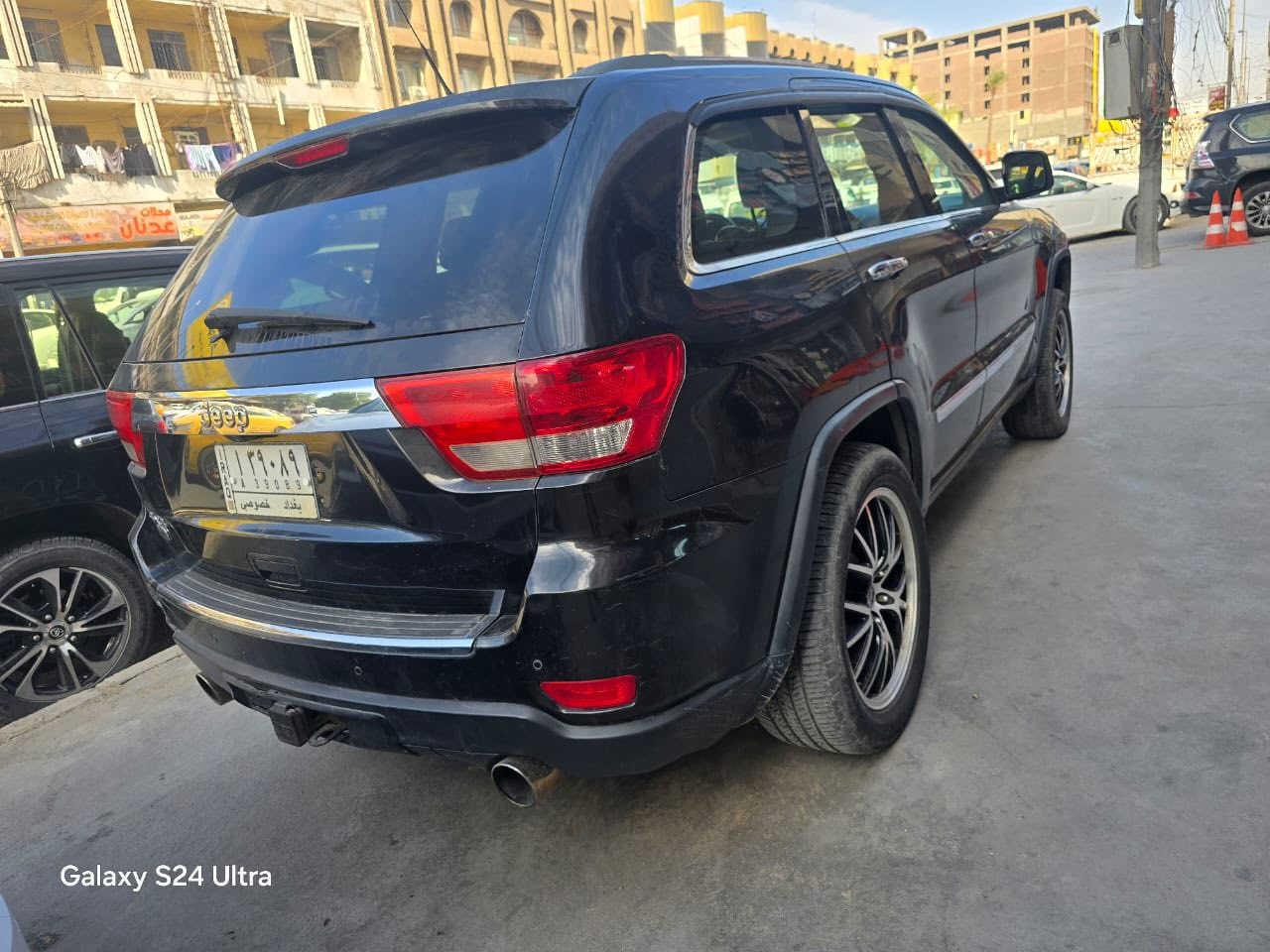 السلام عليكم 

جيب اوفرلاند محورهه دبلات 

سياره موديل 2012  
السياره حادثه باب وجاملغ ولكن بلعراق هنا حادثه صار جاملغ امامي لجهه لثانيه 
السياره فول مواصفات بانوراما تحكمات تدفئة تبريد امامي وخلفي فقط تدفئة حساس مري كهربائي 
تدفئة ستيرن 
لسياره يرادلهه ترتيبات صدر غرفة ترتيب وليس تبديل 
مكينتهه ٨سلندر
سياره جاهزه من ناحيه مكينه وكير 
يرادلهه فقط تنظيف وترتيبات لسياره مهمله 

لسياره باسمي تحويل ثاني يوم 
 
لسعر ١٣٠ وبيهه مجال للشراي فقط. 

لسياره كامله مشدودلهه رقم جديد وهزه جديده ميحتاج لاهزه ولا معامله رقم لجديد ..

***********
