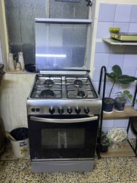 كاونتر وطباخ لبيع  الطباخ 150  والكاونتر 150 تفصال مو سوكي المكان بغدا...