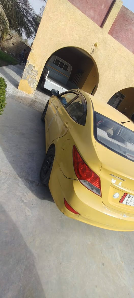 ‏​🚗 للبيع: هيونداي أكسنت 2014
‏​السيارة نظيفة وجاهزة للاستخدام، ومواصفاتها كالتالي:
‏​الموديل: 2014.
‏​اللون: أصفر (تكسي).
‏​الحالة: نظيفة جداً ومكفولة من النواقص.
‏​السعر: 70 ورقة ​ملاحظة: يوجد مجال بسيط للشراي الطيب والقفل ما نختلف عليه بعد المعاينة.
‏​📍 المكان: [بغداد /قضاء المدائن]
‏📞 للتواصل: [*********** وتساب+اتصال]
‏                 (***********) كورك
