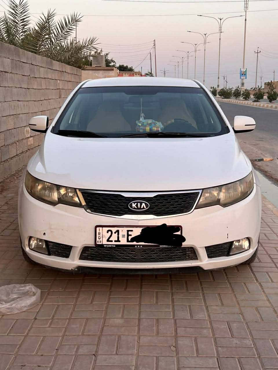 سيراتو ،2013
محرك 1.6

مري شفط 

تحكم ستيرن 

باتري جديد 

محرك وكير شرط نضافة خير من الله 

بقية مواصفات معروفة 

خليجي ضرر جاملغ خلفي عكس سايق (ابيع على وضعها يرجع بارد ضربة بسيطة )ينزل من سعرها

وباب بي بارد قليل

بدون صبغ

رقم سليمانية سنوية لل29 شرط تحويل وغرامات

سعر 103 وبيها مجال 

مكاني صلاح الدين قضاء الدور 

بيع فقط


**إذا كنت صاحب هذا الإعلان وتريد حذفه لأي سبب، رجاءا أرسل رسالة إلى الدعم الفني**