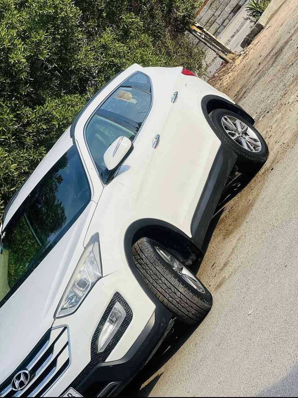 السلام عليكم للبيع سنتافيا موديل 2014 خليجي رقم بغداد   محرك 6 سلندر 3.3  رقم انكليزي هزه جديده مكفوله من صبغ  وتبديل بيها فقط بارد سونر موجود بالمنشور سياره بأسمي تحويل ثاني يوم  السعر 174 وبيها مجال  رقم الهاتف ***********
