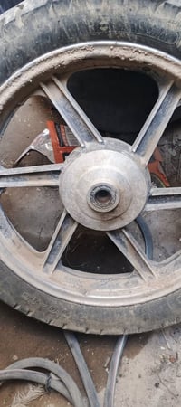 ويل صقر للبيع ملاحضه لويل بوصخه ما مغسول ويل بعده بل جيس هوة وتايره. و...