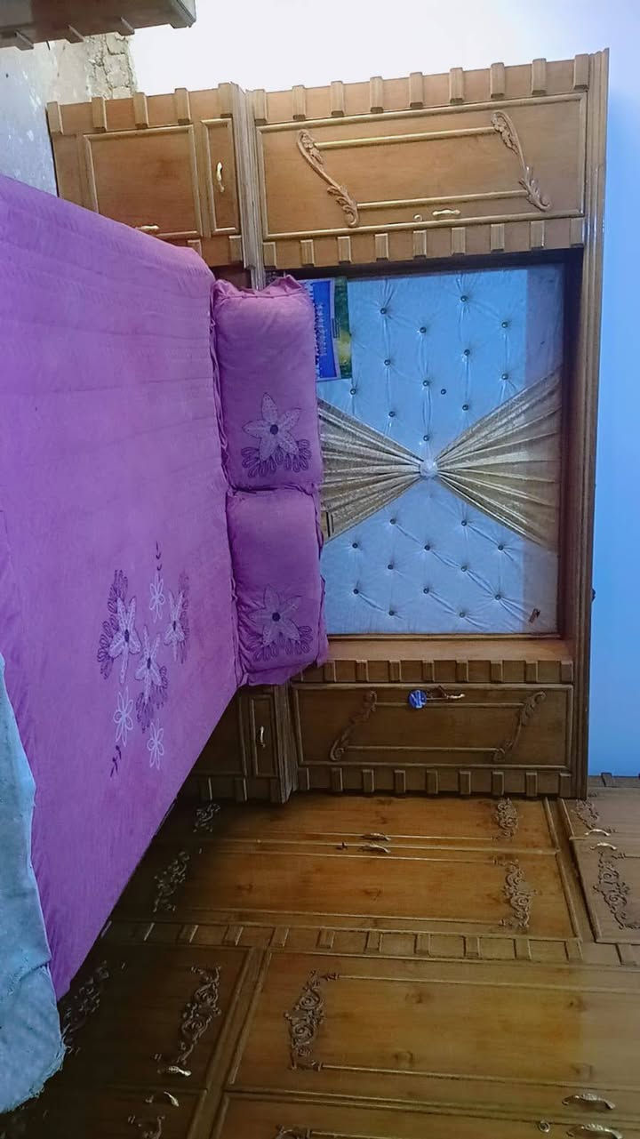 غرفه صاج 5 ملم استخدام قليل نجاره عراقيه شغل درجه اولى للاستفسار اتصل ع رقم ***********
