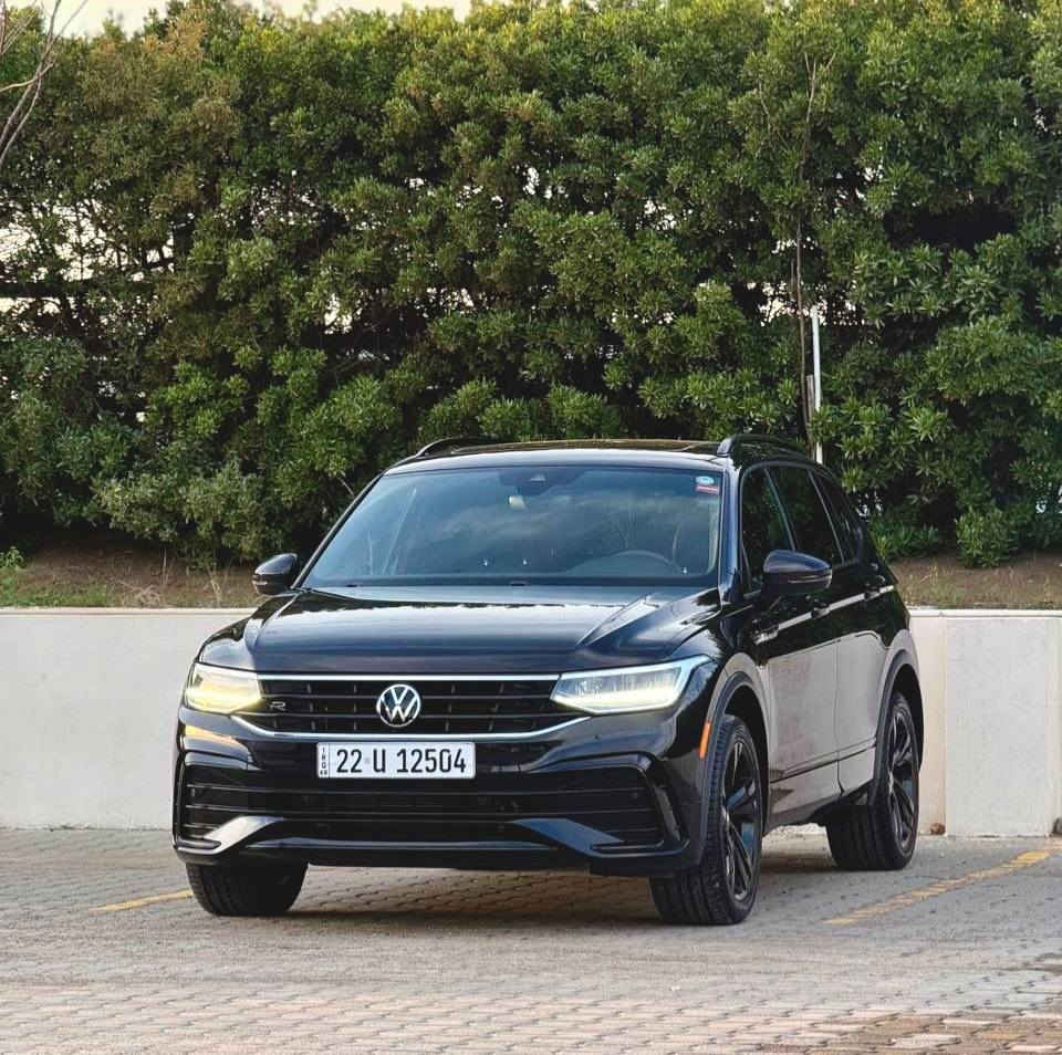 تيكوان SE - R.line بلاك ايدشن
2023
بانوراما 
3 مقعد 
شاشه إلكترونيه وجبيره
محرك 2.0 توربو 
تحكمات وتبريد لمس وقطعتين 
رادارات إماميه وجانبيه 
وايرلس شحن 
كشنات جلد وتدفئه وكهربائي 
ماشيه 30 الف مايل 
فول سيرفس وادامه استخدام شخصي
طخم تايرات جديد
رقم اربيل سنويه جديده لحد 2023
بجم كبس بدون بدون ايركاك حتى ايرباك برده ماطاك كله شركه ودعاميات بشرط 
الضرر باب خلفي جهة السكن فقط 
السعر 218 وبي مجال بسيط 
العنوان اربيل 
***********
*********** أربيل, العراق
