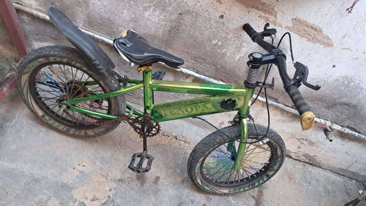 بايسكلات عدد2 للبيع مكان حبانيه كولكم واحد ب30 والثاني ب20 عطل بصيط  فقط واكع صچم البايد


**إذا كنت صاحب هذا الإعلان وتريد حذفه لأي سبب، رجاءا أرسل رسالة إلى الدعم الفني**