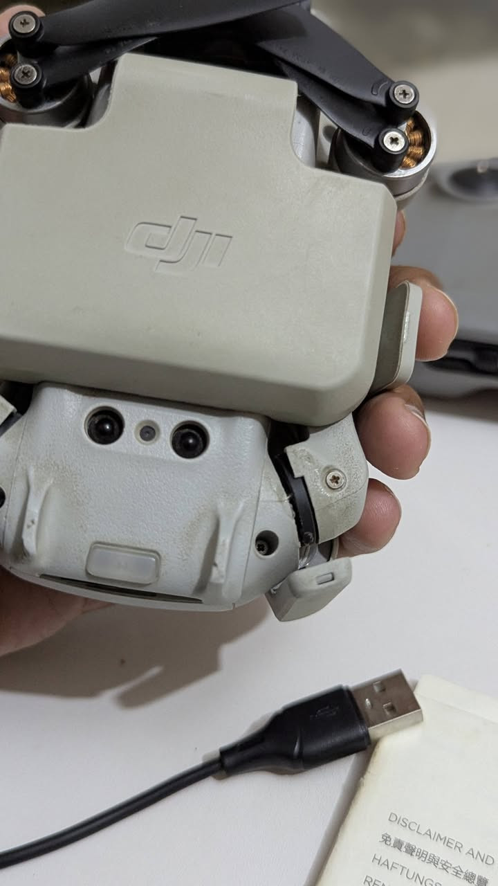 اقرا المنشور عدل
درون dji مني 2 الدقه فور كي
كومبو كامل ملحقات
🔴بيها ضرر بالشاصي يحتاج تبديل
البطاريات منفوخات بس شغالات
ابيعها شغاله كلشي بيها يشتغل
تفيد الي ياخذها قطع غيار او ياخذها يصلحها
سعرها مناسب شراي خاص وبخدمتك
مكاني ناصريه


**إذا كنت صاحب هذا الإعلان وتريد حذفه لأي سبب، رجاءا أرسل رسالة إلى الدعم الفني**