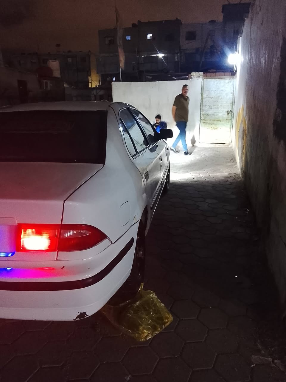 سلام عليكم سمند للبيع موديل12سيارة جاهزة كير حدادة خير من الله المكينة جديدة قبل شهر شادهة وصار بيهة بكن لا تنقيص ولا تبخير السعر40المكان بصرة الموفقية ***********واتساب فقط وحسب النظر ...
