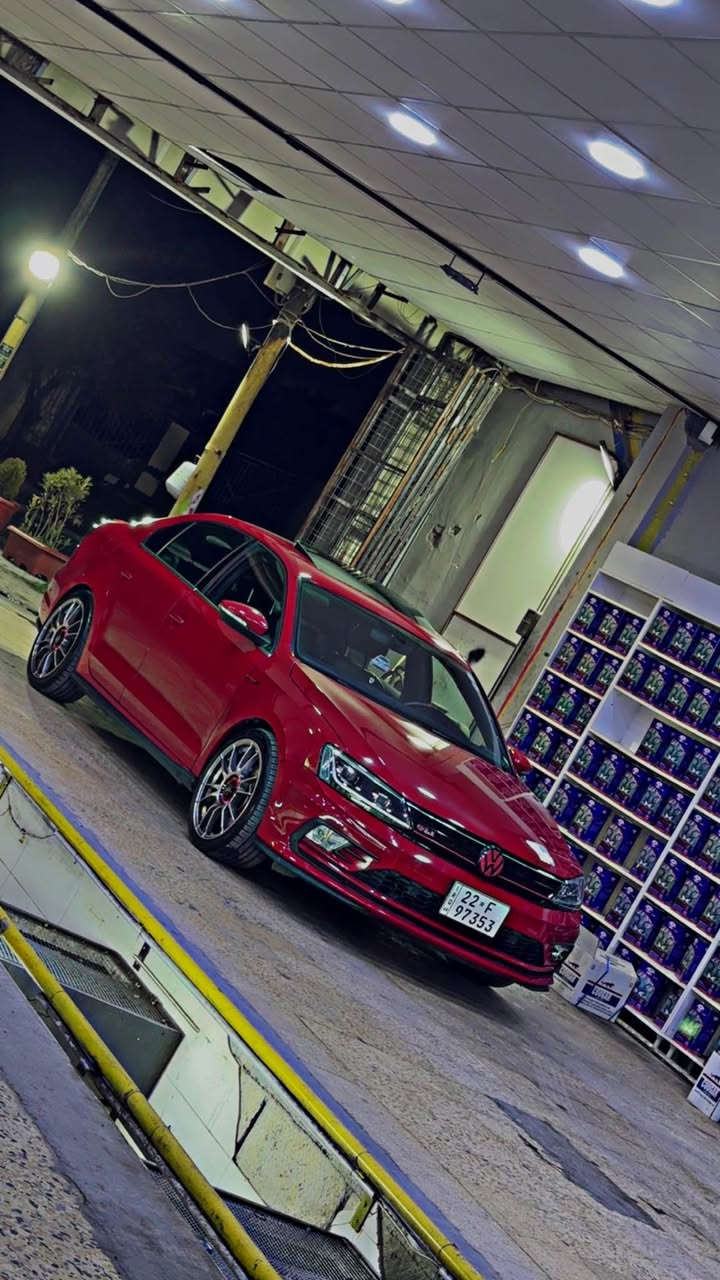 JETTA GLI 2017سعره ك خوار هه موو بازار 
گئر تۆماتیک ٣گئر 
رادار ٣٦٠ 
پيش و پشت حه ساس 
به سمه 
سلایت
یەدە لەمس و بەسمە
كوشن يته ر كاره با ى 
به ر دو را ديته ر بلادی
ئه ر با گ بە س شان
٢ بارجە سبخ ١ کلئر ئەمريکا
ته بريد دوو زون
ئاوينه رادار یتەر
بیشو پشتی کەپسە چرکە ی تیدانیە
٩٠ هه زار مايل رؤيشتوه
هەزە فەحسی مروور و سەنەوی هەموی نوئیە
سعرى ١٢٨ مجالە کی برایانە 
ره قه م موبايل *********** واتس ئا پ أربيل, العراق
