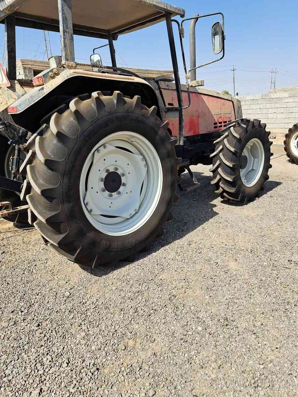السلام عليكم البيع فول ميت 2001 رقم نينوى مشتغل 40000 ساعه مكفول عله وضع الشركه لاستفسار اتصل ***********  *********** العنوان ديالى ناحيه العضيم
