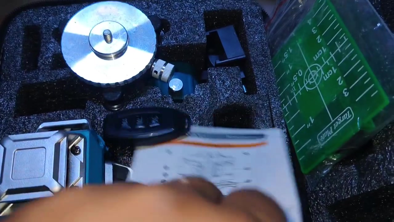 ليزر ١٦ خط
شاحنة مالته متشتغل
وحدة من البطاريات مشحون
والشاشة الي بي متحركة من مكانه
كامل غراض
الي يخدمة ينطي سعر


**إذا كنت صاحب هذا الإعلان وتريد حذفه لأي سبب، رجاءا أرسل رسالة إلى الدعم الفني**