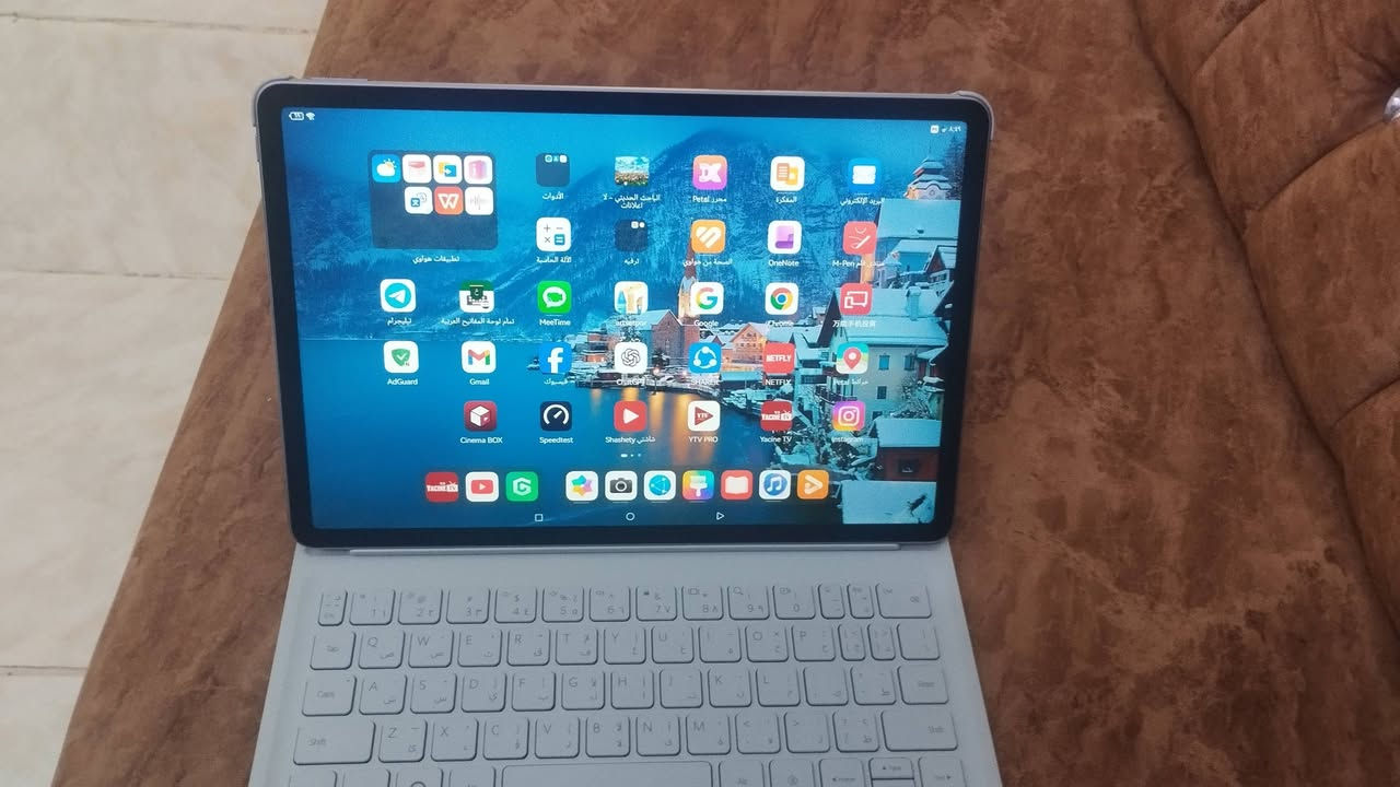 سلام عليكم جهاز ايباد للبيع نظيف كلش مستعمل قليل نوع Huawei MatePad 11.5
90 فريم ببجي 
الذاكرة 256
الشحنة 45 واط شحن سريع
120 هرتز الشاشة
معالج قوي مثل (Snapdragon 7 Gen 1 أو Kirin) 
 السعر 350 الف بي مجال عنوان كركوك 
رقم موبايل ***********
