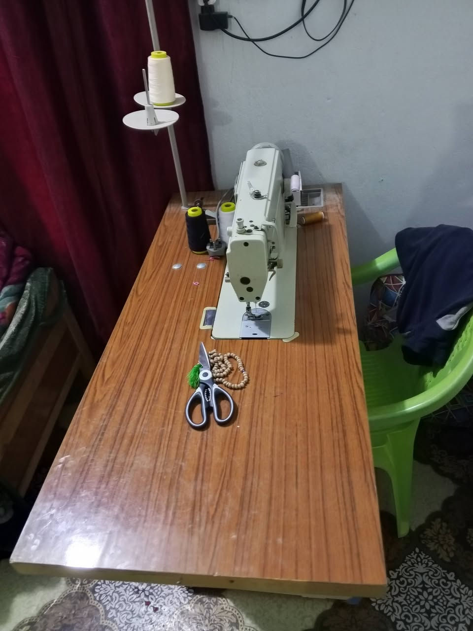 مكينه خياطه نضيفه
 للبيع المكان 
بابل القاسم السعر 275 /// ***********
