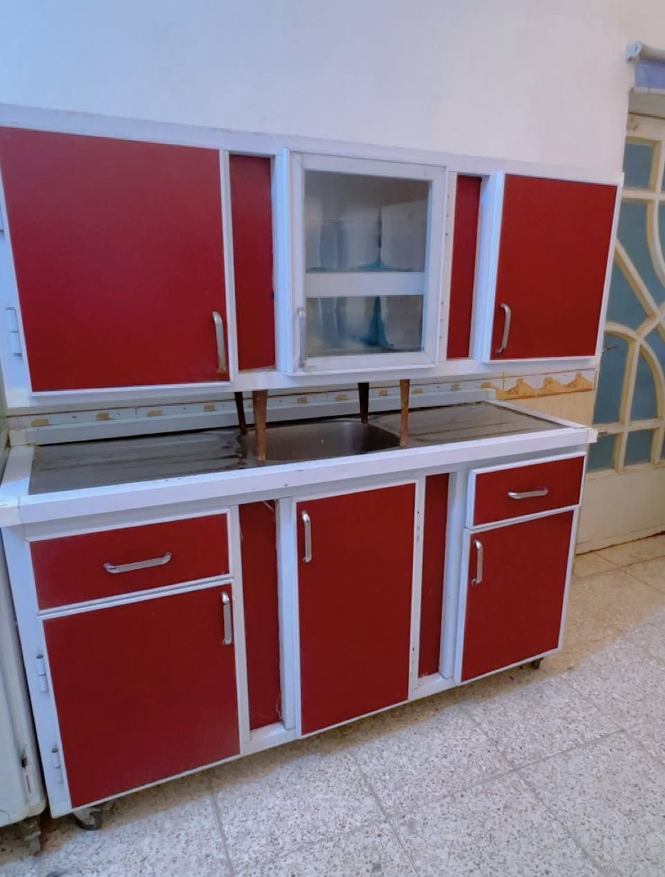 كاونتر للبيع الطول متر ونص وسنكي وملحق الطول متر ونص ***********
