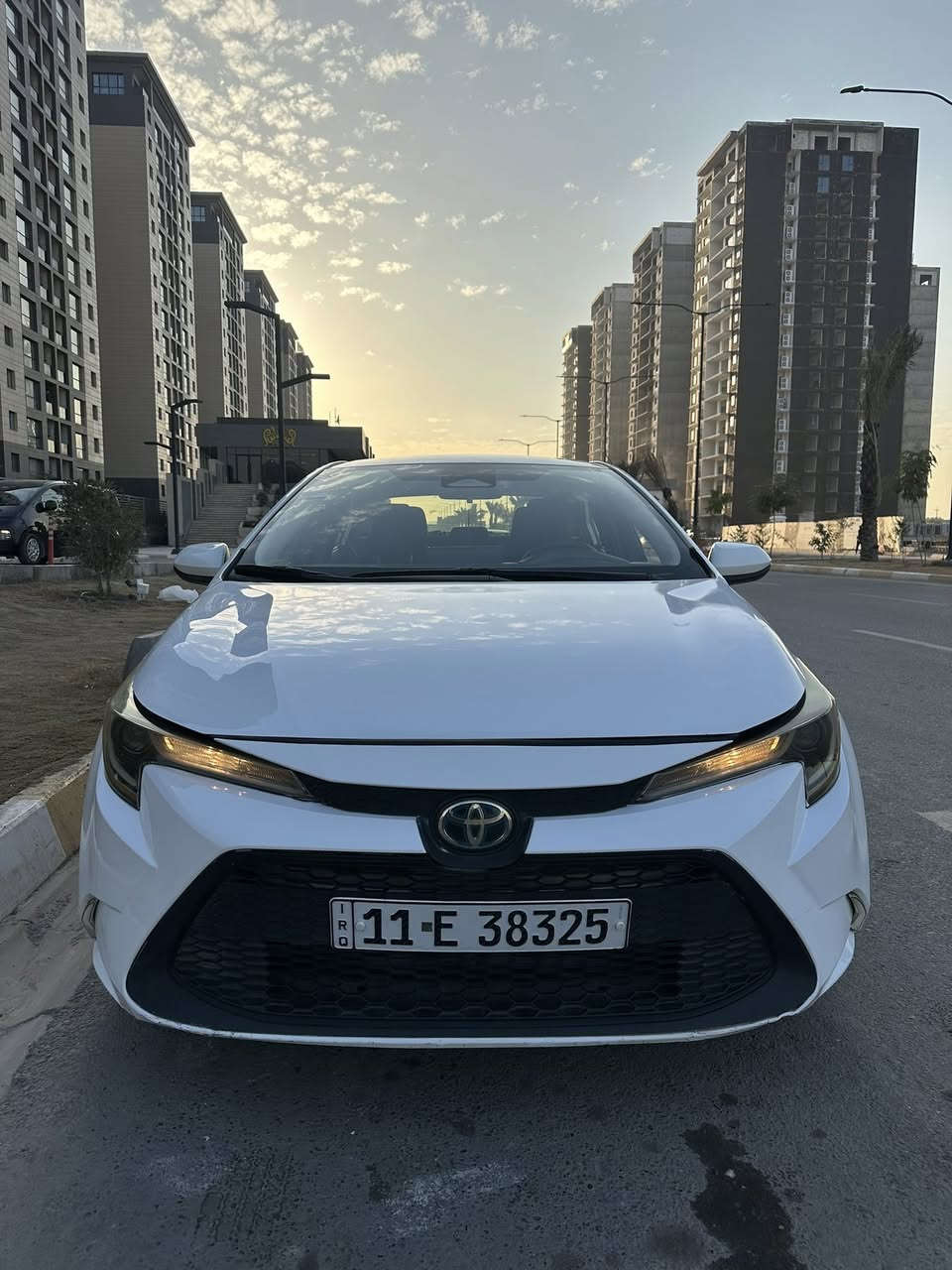 كورلا LE 23 هايبرد أمريكي بغداد انكليزي هزة جديدة
السعر 153 وبي مجال بسيط 
للآمانة سعر بلاش لان مستعجل ع البيع
حادثها فقط بنيد مبدل اصلي 
مكانات بسيطة بارد
موجود صور حادث وسونار 
محرك 1800 سليم 
كير بحالة الشركة خير من الله 
السيارة ماشية 59 فقط 
دواخلها كلها نظيفة وبلادية 
تحكمات أنظمة قيادة
هاند بريد دكمة 
شاشة كار بلي ياباني بلادي
مواصفات AWD بمعنى الهايبرد 
تدفع ايضاً من الخلف وليس دفع رباعي
وبعد اكو مواصفات معروفة وتكدرون تبحثون عنها
الشراي يتصل ***********
وبالعافية على الي تصير من نصيبه
راح نخلي فديو بالتعليقات ..!
صفحة كراجك يمنا أصبحت مميزة 
ولديها تلاميذ كذلك مميزين ❤️
