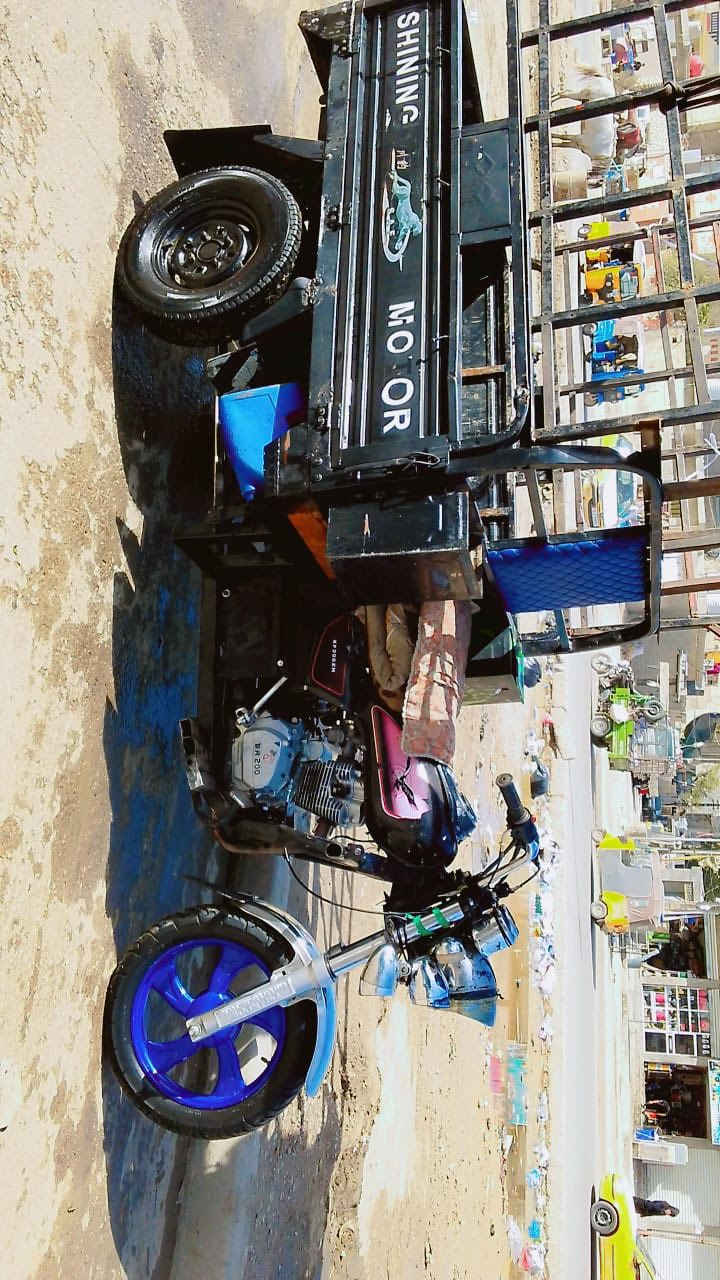 سلام عليكم ستوته البيع حلوه مديل 20 ركبه ملحمه مكانه مدينة الصدر سعره بواحد ٢٥٠وبيه مجال***********
