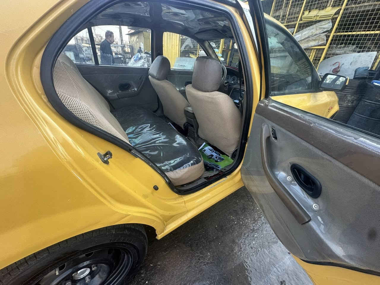 سلام عليكم
سمند لبيع محور كورلا حديث دكشن عالي
كير مكينه كفاله  سياره جديده وضع شركه
بدون صبغ بدون تبديل جاهزه السياره
1 دوشمه ارضيه جديده
دوشمه كشنات جديده
دوشمه سقف جاهزه
تخم تاير جديد صدر جديد
كهربائيات كلهه شغاله 
بلجكتورات. عالي ناصي لايت زنون
كيج بانزين حماوه كله بلاد 
سياره جاهزه بمعنه الكلمه 
السعر ٤٢ وبيه مجال 
مكاني بغداد الستفسار 
***********
