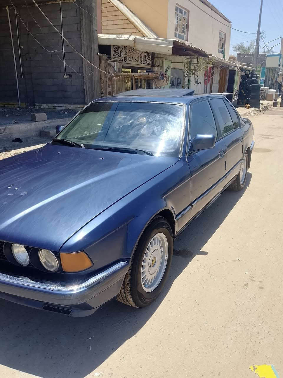 بي ام للبيع محرك سته سلندر مكينه كير تبريد حداديه خير من الله جاهزه السياره تخم تاير جديد وكله شغاله سنويه وهزه جديد تحويل مباشر مكانه بابل المسيب ‏‪***********‬‏ السعر 55 بيه مجال
