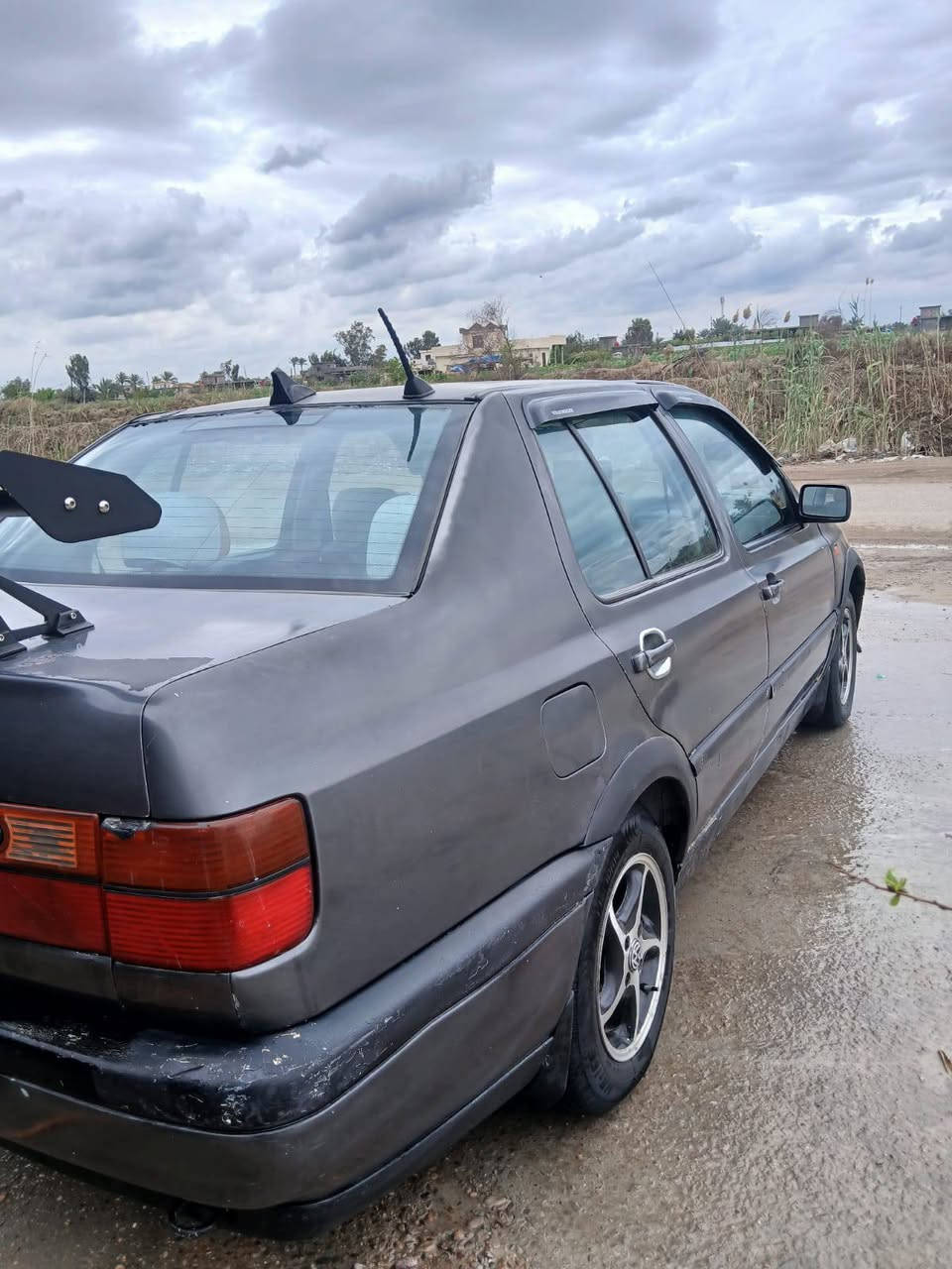 اسلام عليكم بسبب الوعود وعدم المصداقيه كولف فنتو 93بغداد انكليزي بسمي تحويل مباشر السياره متعوب عليه دواخل بلاديه تبريد ويه السويج ثلج فان جديد تخم تاير صدر جديد كهربائيات كامله والدواخل موضح بمقطع فيديو 
للاستفسار ***********
