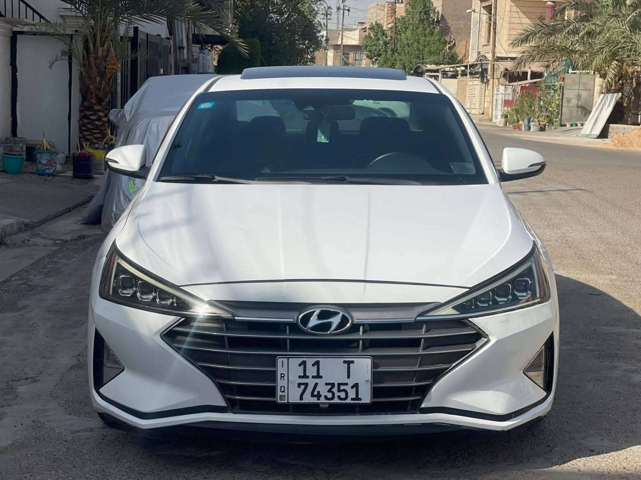 السلام عليكم
Elantra 2020 وارد امريكي 

السيارة جاهز من كل النواحي حادثها وسونارها بل منشور بدون دواخل

السيارة محركها 1600 توربو 201 hp  يعني ✈️

كير 7نمر DCT

* مواصفات 

فتحه سقف سلايت روف 

بصمه تشغيل 

بصمه أبواب 

ثلاث انضمه قياده (Normally .sport. smart)

دخول ذكي 

4عدسات +LED نهاري 

(السعر 142)
 للاستفسار 
***********
