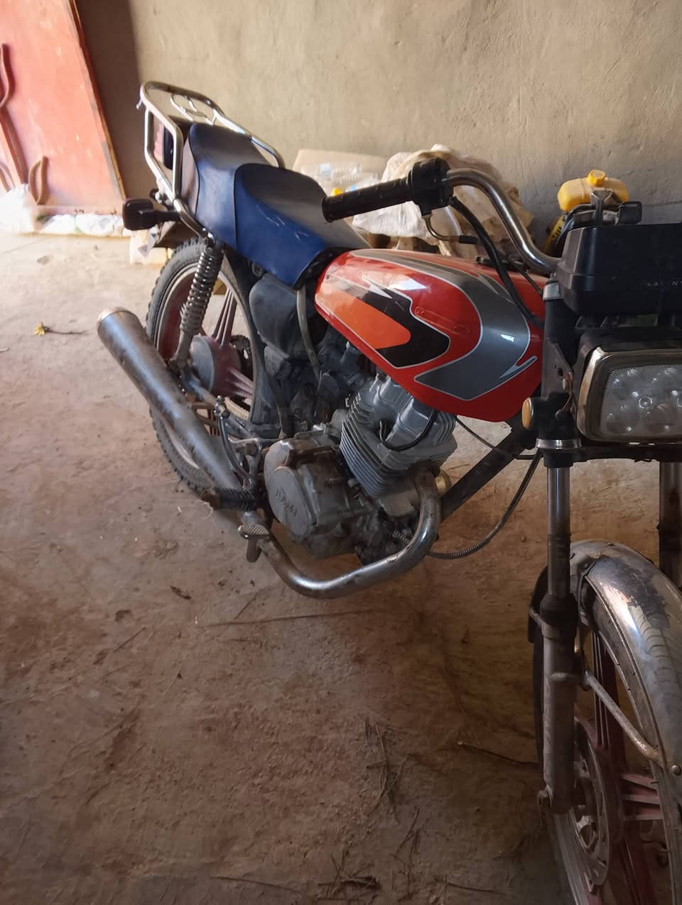 السلام عليكم ماطور للبيع قيم واخذ عايزو بس كابريته وبلك
المو شراي لا يراسل ولا يخابر ***********
