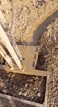 توجد لدينا برينة لحفر الابار الارتوازية حتى عمق 30متر وقطر 6انج/8انج/10انج وباسعار مناسبة 
للاستفسار الاتصال على الارقام التالية 
ابو ابراهيم 
‏‪***********‬‏
‏‪***********
