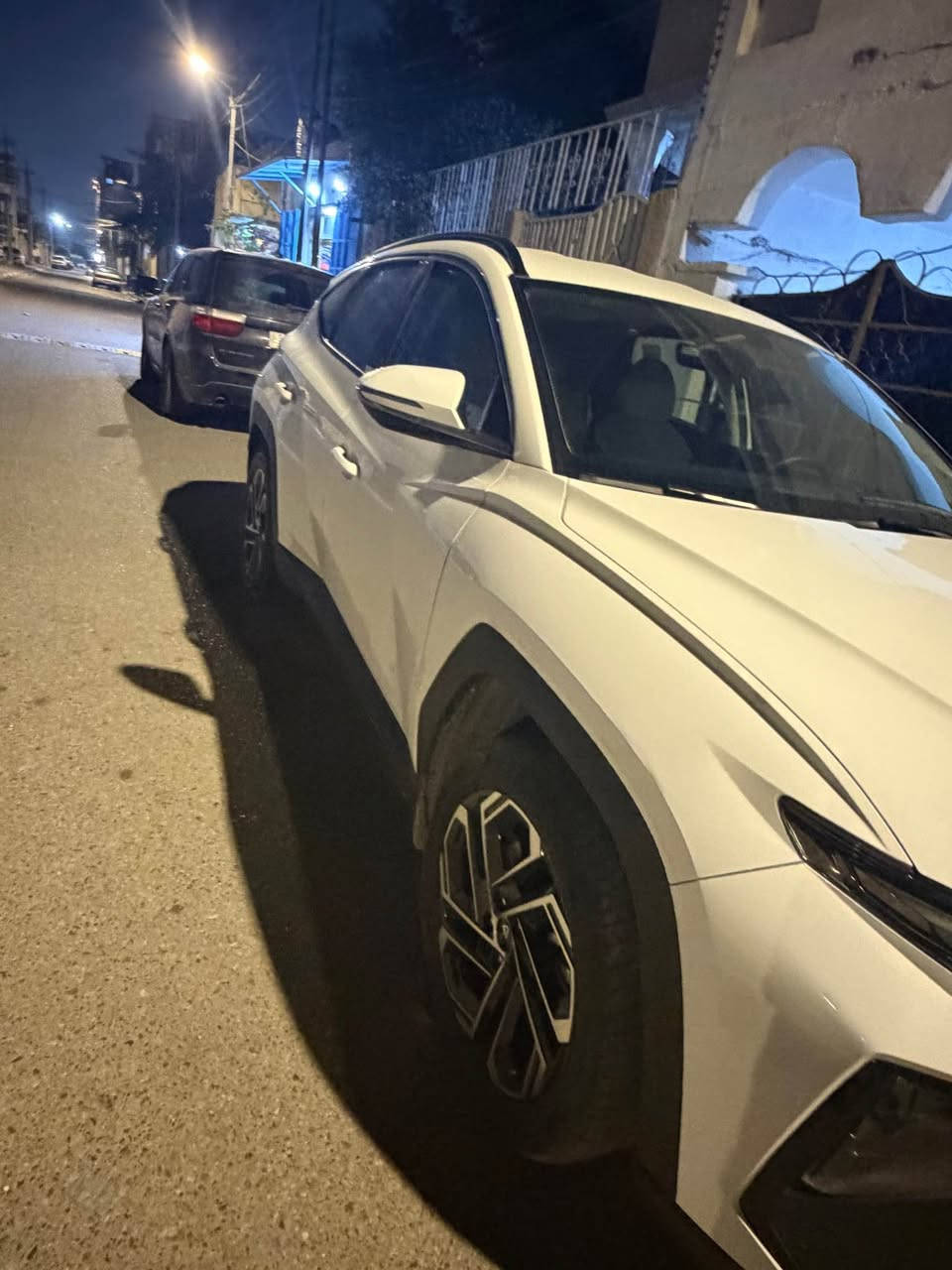 توسان مديل ٢٠٢٥ رقم اربيل فول مواصفات كشنات تبريد صندوك كهربائي ويل 19 ماشيه 21 الف كفاله بسم شركه الاستفسار *********** البصرة, العراق
