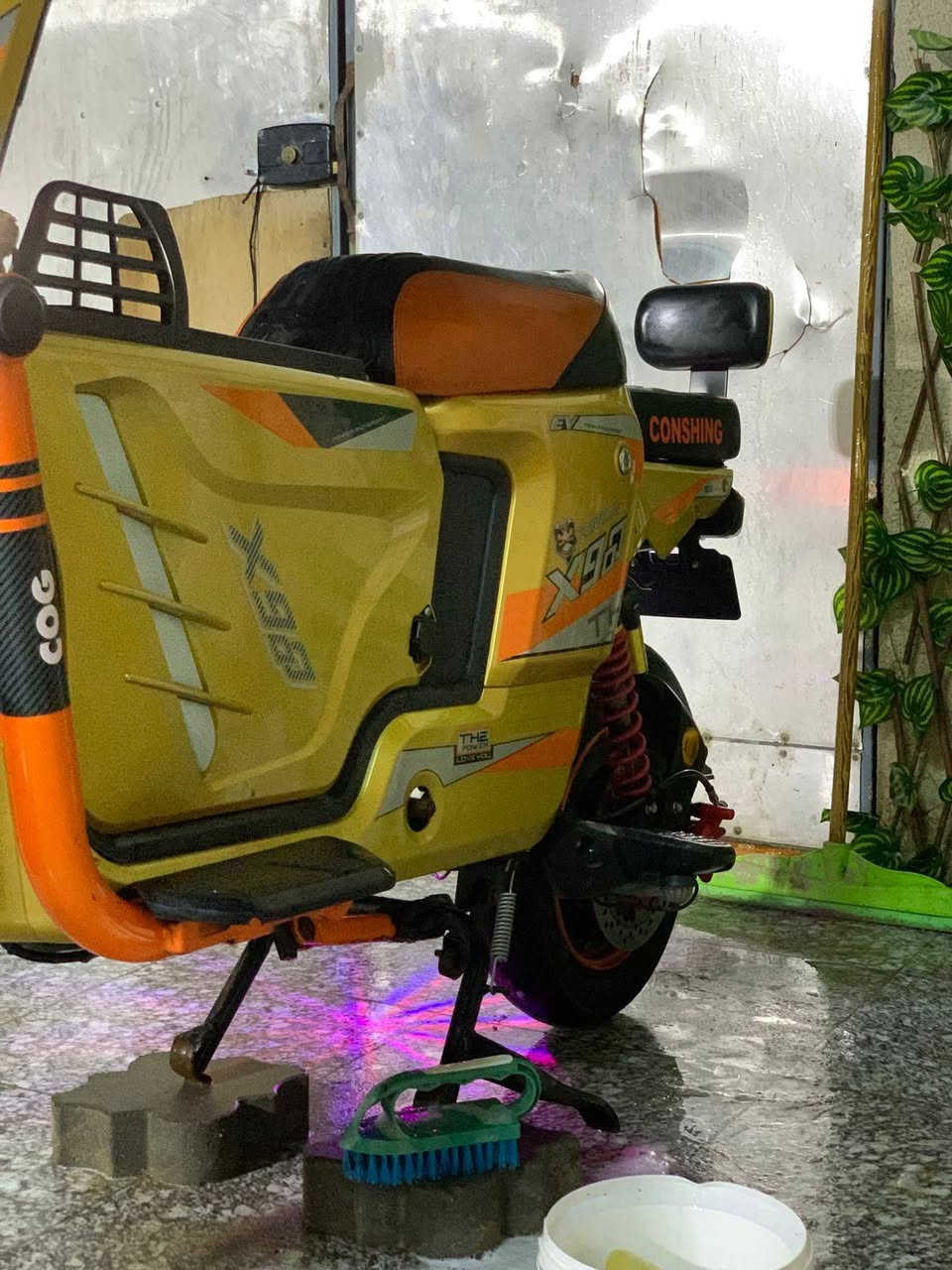 دراجه اخت الجديده للبيع 500 وبيهه مجال قليل مكاني البصره الزبير ترهم مراوس حسب القناعه الدراجه مكفوله من كلشي نفس النضافه بصور وحلا هم تجي وتشوفه بعينك


**إذا كنت صاحب هذا الإعلان وتريد حذفه لأي سبب، رجاءا أرسل رسالة إلى الدعم الفني**