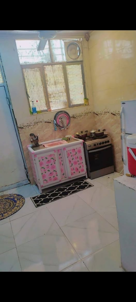 السلام عليكم ورحمة الله وبركاته

#مكتب #عقارات #الهمام #الأول 

دار للبيع المساحه 50متر اساس صب سقف صب بناء طابوك 

غرفه صاله مطبخ صحيات ارضيه بورسلين جدران سيراميك 

سطح تشاريف كامل بيت شغل جناي 

العنوان شارع نجف كربلاء شارع اسواق تلعفر

السعر 21مليون مع مجال 

للاتصال ***********واتساب
