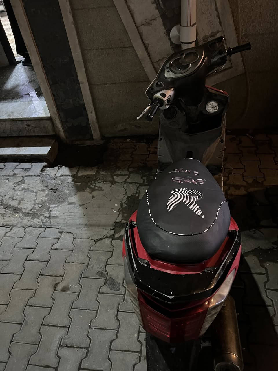 سلام عليكم سكنس فحل كلشي شغال بس دشبول طافي كامله نقصها دشبول وسبعه يم الكور لا  تكلي شبيها تعال افحص واقتنع وعامل وبيها صالنصه ام الوزه 500 وبيها مجال بسيط مكاني الاعظميه ***********
