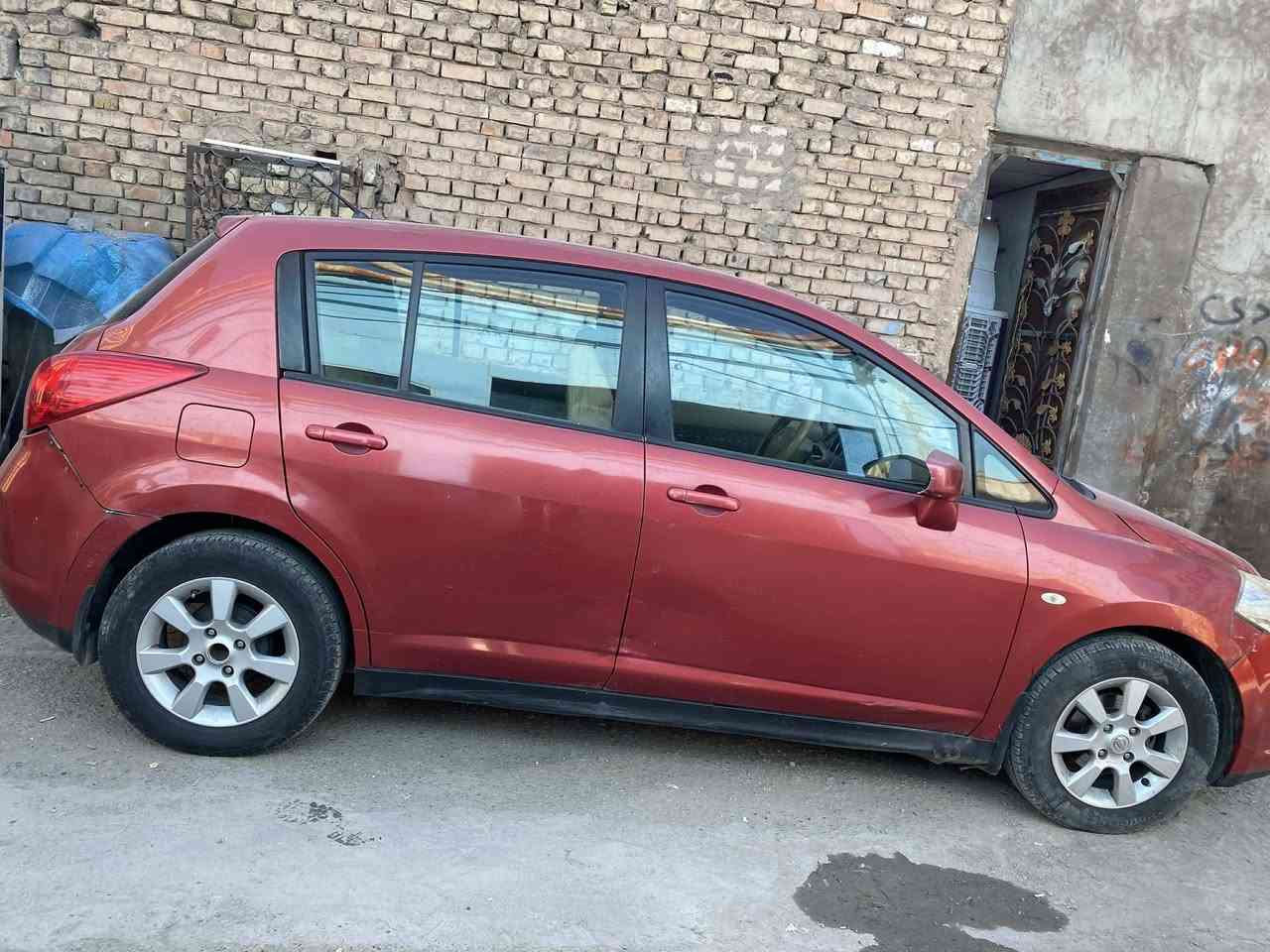 نيسان تيدا خليجي ٢٠٠٨ رقم بغداد سياره جاهزه بس بنيد مصبوغ محرك وكير وتبريد ممتاز السعر ٧٢ للاتصال ***********
