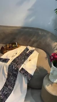 ملابس • للبيع