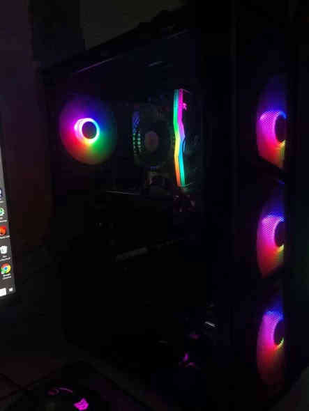 تجميعه مواصفات عالية اداء قوي للتصميم والالعاب و للمونتاج بسعر 750 الف فقط 
معالج i5-12400f

مذربورد 660 gigabyte 

كرت شاشة Rx  5700xt 

رامات 16 ram 3600 t force

بورسبلاي 750w psu

Ssd 256 مع العاب هارد

فان معالج Fan intel cpu

كيس اربع مراوح Case 4 fan RGB

التجميعة الله شاهد متلكون بهيج سعر لان الاسعار صايرة نار روحوا شوفوا المعالج الجديد والبورد بيش سعر التجميعة فقط 750 الف فقط واذا تريدون شاشة وياها اكوا ويختلف السعر مكاني بغداد الدورة شارع المعلمين وهم عندي توصيل ورقمي ***********
