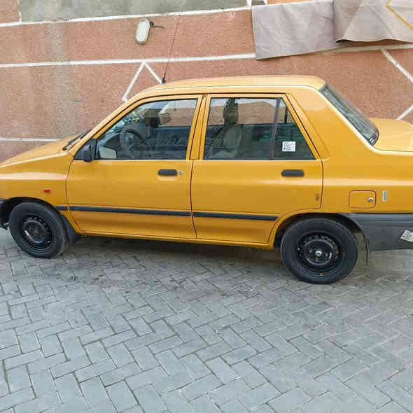 سايبه للبيع موديل 17 رقم بغداد بسمي شرط التحويل سياره مكينه صار اسبوع من شادها جديده حداديه كلها جديد مشط جديد كلج جديد سياره مكفوله من الضربه بيها طخات بسيطه*********** مكاني بغداد حي النصر السعر 45 الشراي يتصل على الرقم
