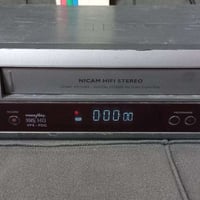 فديو كاسيت فلبس حجم كبير حديث عطال مرات يسحب الشريط ومرات يشتغل السعر ...