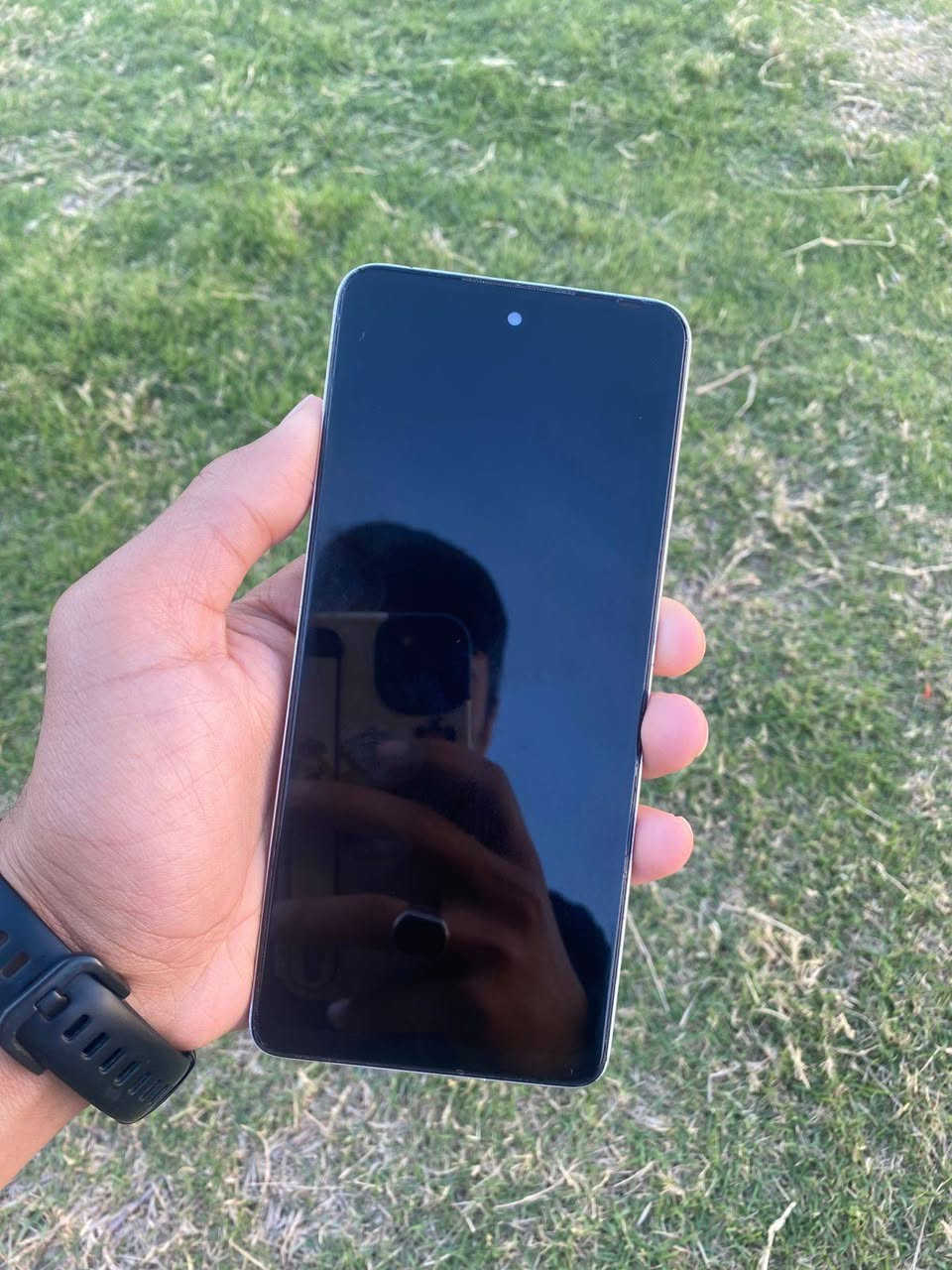 تكنو سبارك 10برو. ذاكره. 256. السـعر. 90.بي مجال.  التواصل واتساب فقط. ***********.
