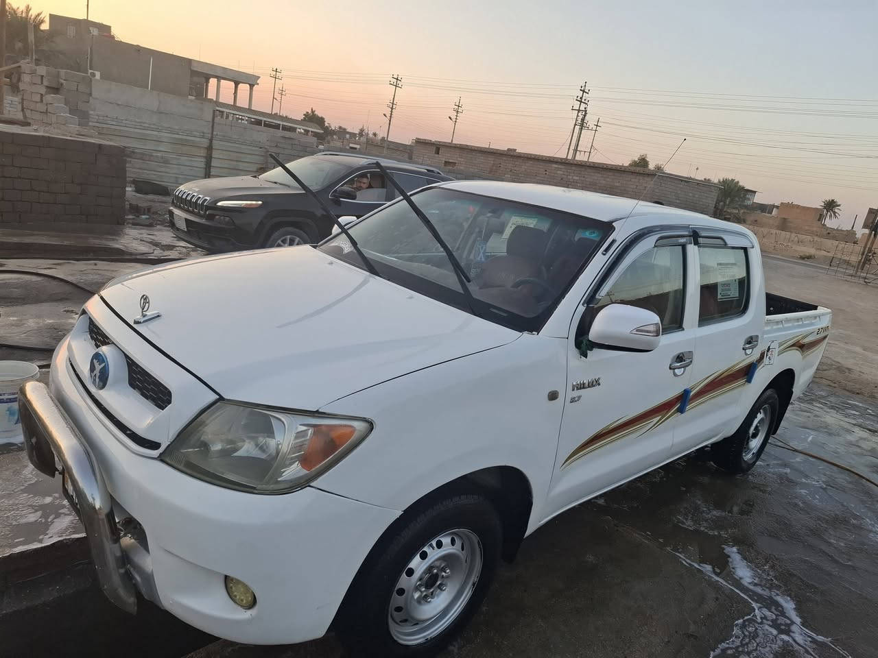 السلام عليكم فلاونزه ٢٠٠٦ بيهه تجيه بسيطه عل يمنه رقم بصره لجديد لسياره مكينه كير شاصي مكفولات تخم تاير لسبير جديد لسياره جاهزه مكان بصره قضاء المدينة ***********
