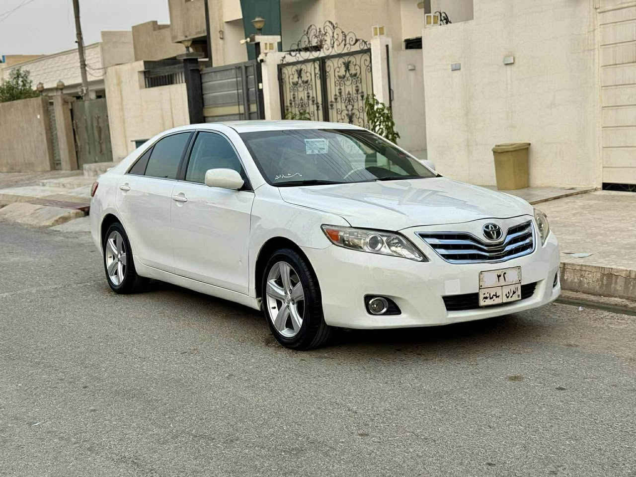 ***********
***********
2009
تويتا كامري 
يه ك چاملخ و په به يه ك درگا په م پي ئه مه ريكا بي ليدراو بي كرانه وه گيرو مه كينه به شه رت كركوك, العراق
