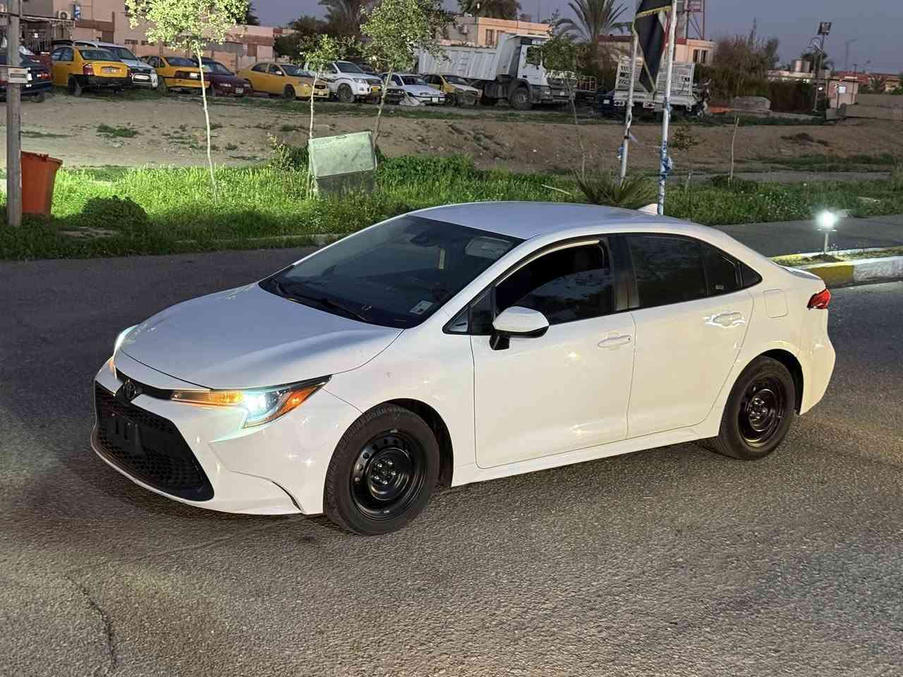 السلام عليكم
اخوان كورلا موديل 2022 LE امريكي

السياره حادثه جنطه بدون دواخل وبدون أيرباگ

سنويه بأسمي وبطاقة بانزين بأسمي كامله 

ماشيه 80 الف ميل 

السعر ( 170 وبي مجال قليل )

مامتواجد ع فيس ، اتصل ع واتساب او رقم 

***********
