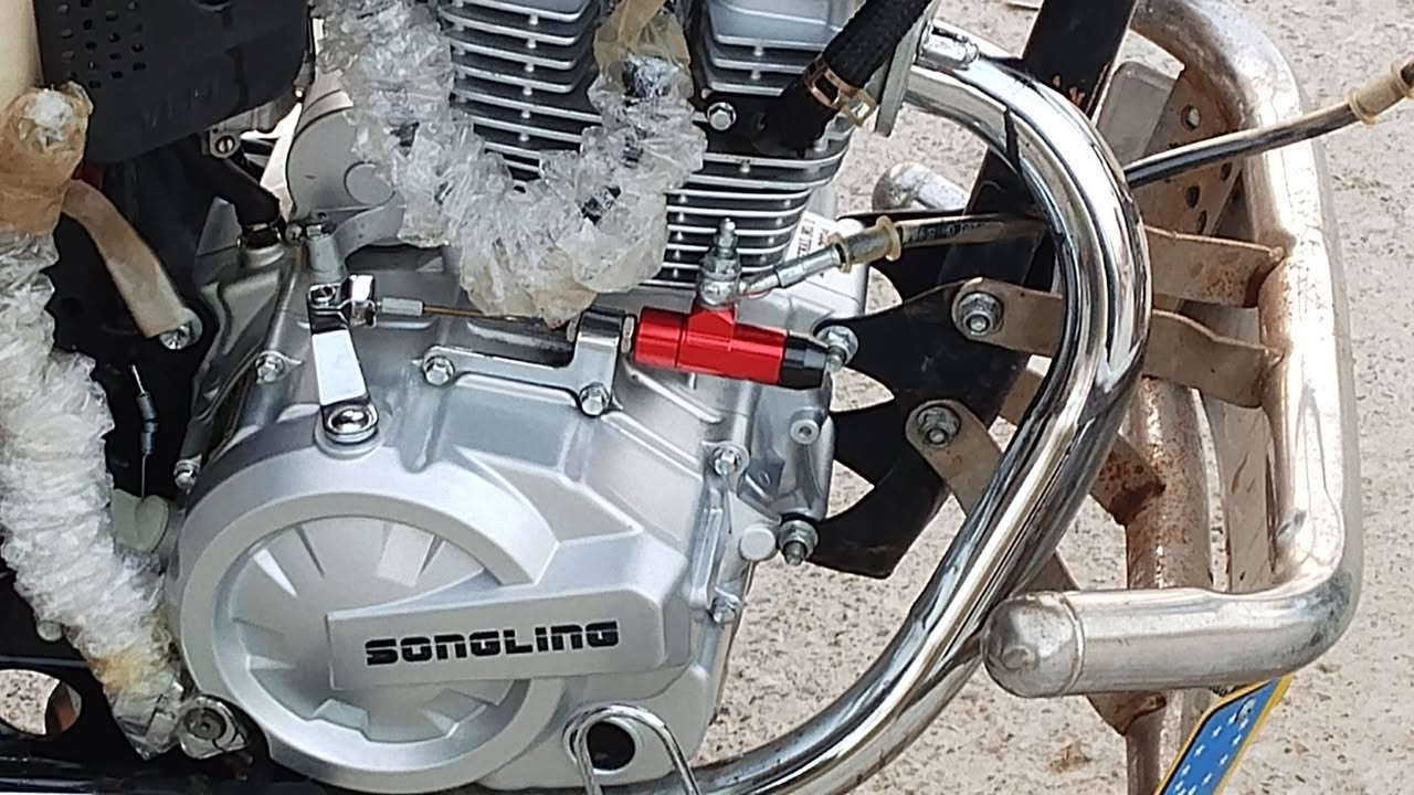 سلام عليكم دراجة سيفان موديل 2024طلعة 2025دراجة نيضيفة شوف عنكم دراجة كلج عمبار دهن واير مكان دراجة ديالى الحديد سعر850وبه مجال للشراية***********
