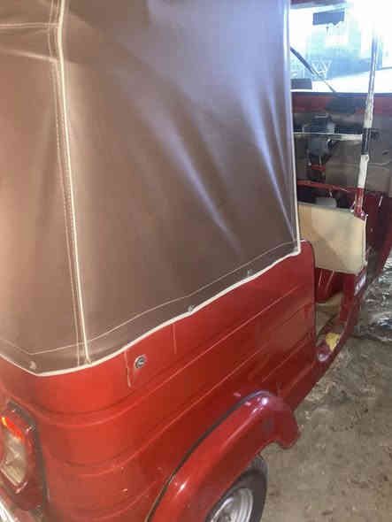 تكتك موديل. ١٨. رقم. نكليزي. تحويل. ثاني. يوم. بيهه بس الدوسه. الخلفيه شويه تعبانه. سعر ٤٥٠٠ وبيه مجال حك الجيه عنوان مدينه الصدر. رقم بي واتساب. ***********
