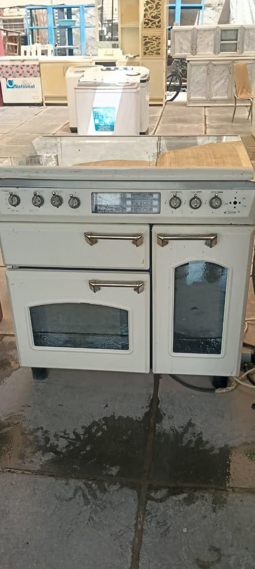 طباخ إيطالي نظيف مابي اي ضرر السعر ٤٠٠وبي مجال مكاني زعفرانيه


**إذا كنت صاحب هذا الإعلان وتريد حذفه لأي سبب، رجاءا أرسل رسالة إلى الدعم الفني**